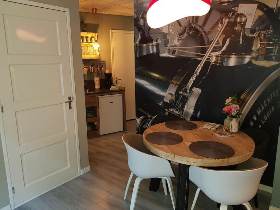 Appartement De Oliekan Medium Lemmer Exterior foto